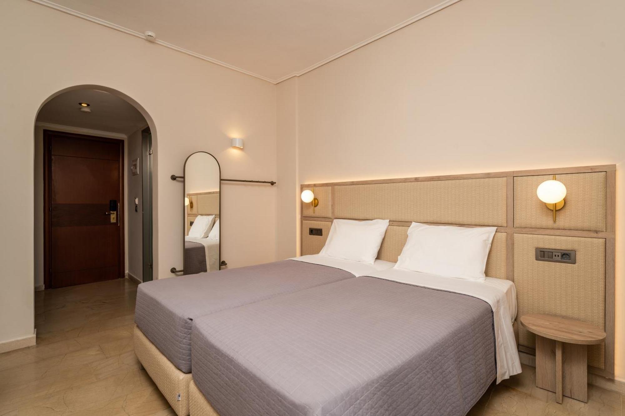 Karras Grande Hotel 4*